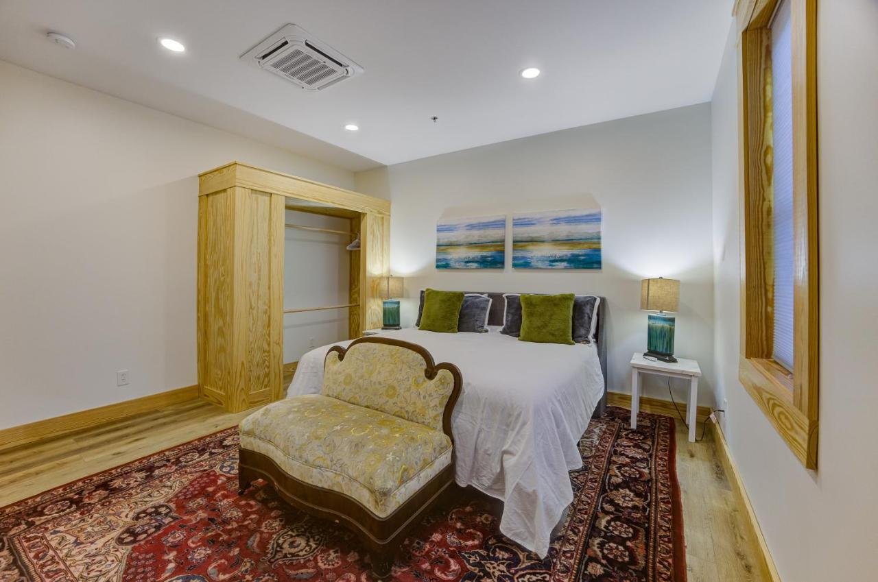 Vacation In Downtown Vicksburg! Apartment